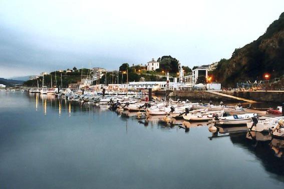 Apartamento Ribadeo Vacaciones Apartment Exterior photo